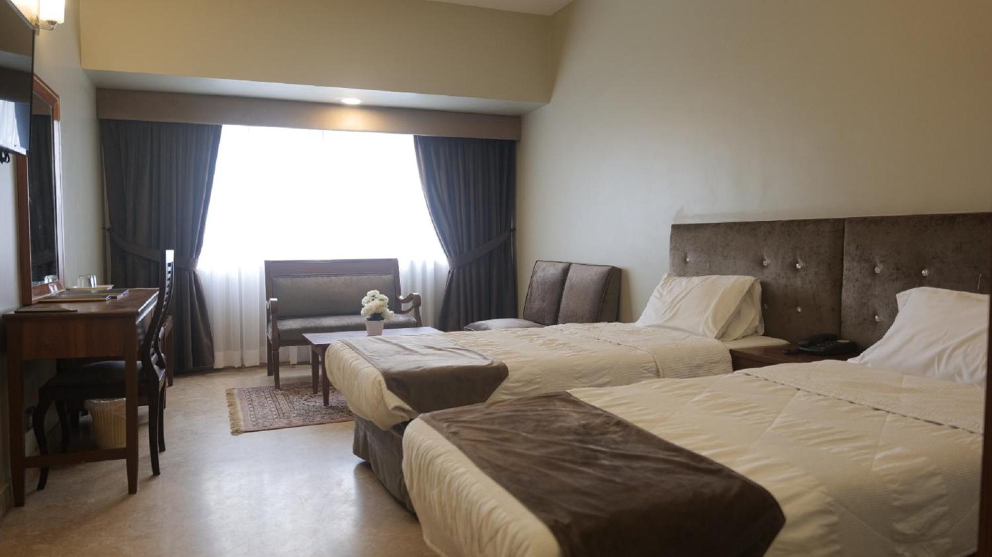 Faran Hotel カラチ エクステリア 写真