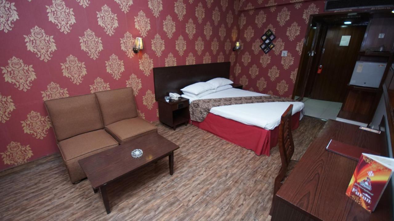 Faran Hotel カラチ エクステリア 写真
